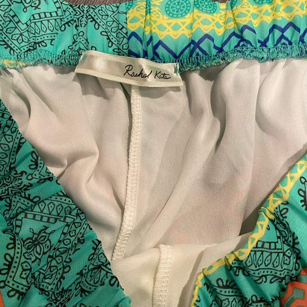 3/$15💥Patterned Shorts - Picture 4 of 5